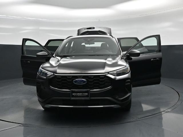 2025 Ford Escape - $19,485