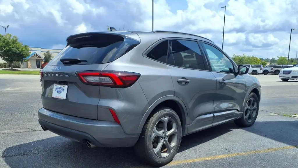 2024 Ford Escape ST-Line