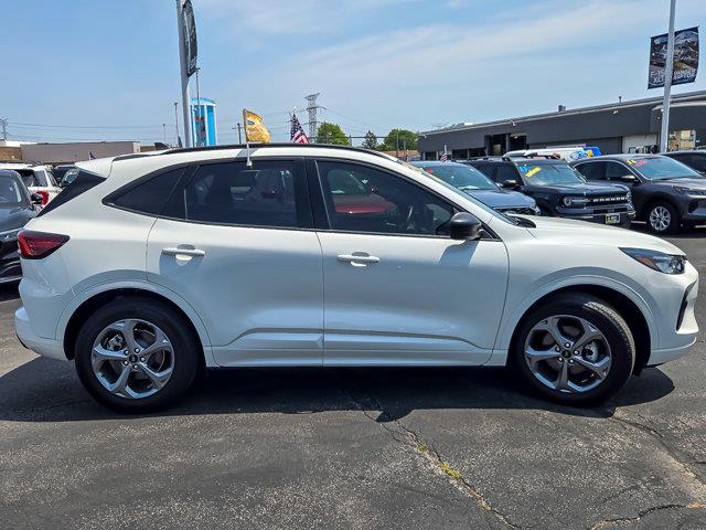2024 Ford Escape - $26,890