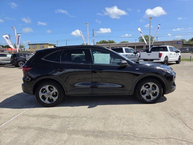 2025 Ford Escape - $22,000