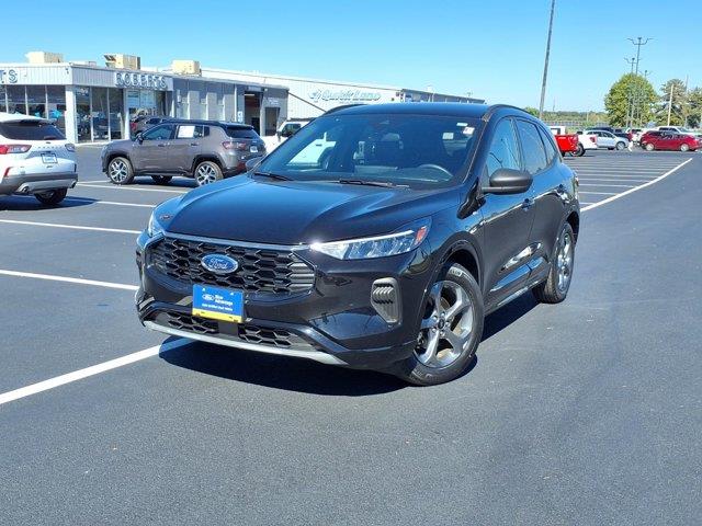 2023 Ford Escape - $23,999