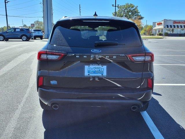 2023 Ford Escape - $23,999