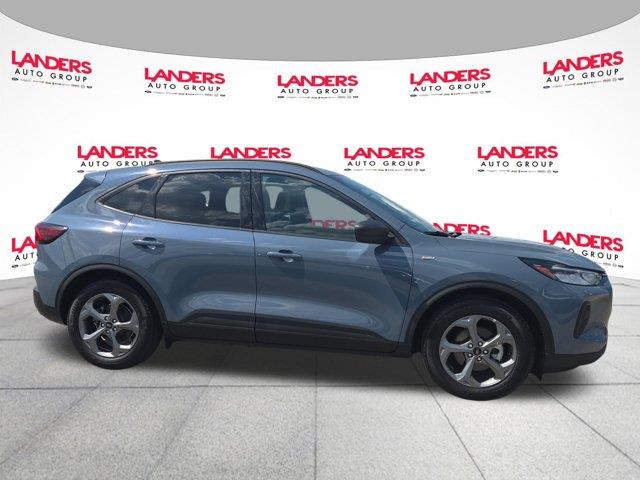 2025 Ford Escape - $22,500