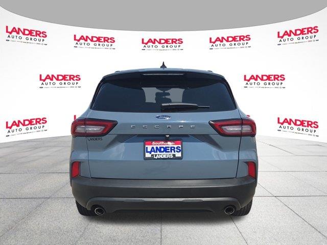 2025 Ford Escape - $22,500