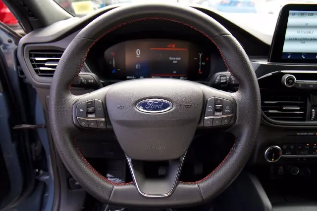 2025 Ford Escape - $21,160