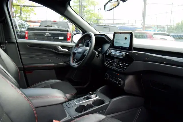 2025 Ford Escape - $21,160
