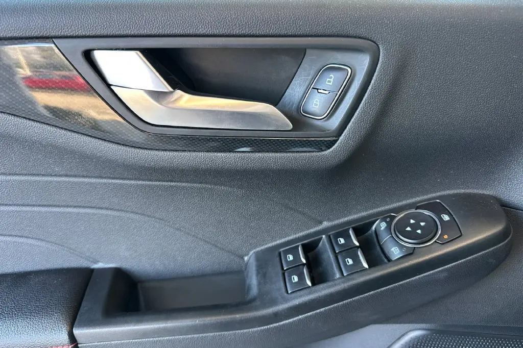 2023 Ford Escape - $23,775