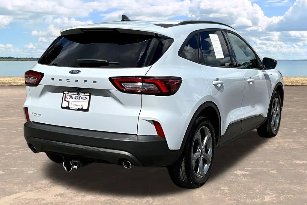 2025 Ford Escape - $23,900