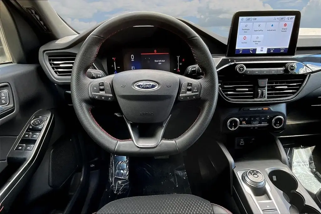 2025 Ford Escape - $23,900