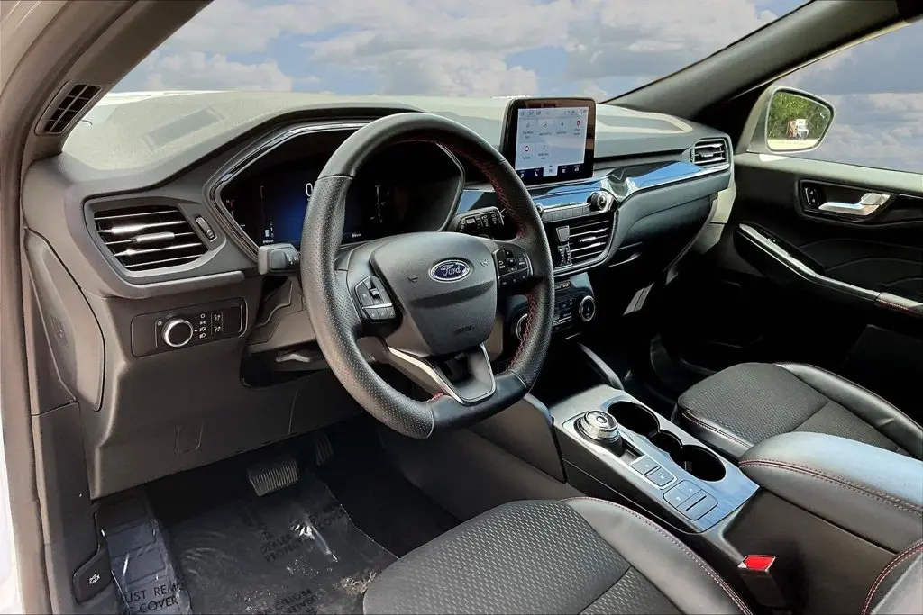 2025 Ford Escape - $23,900