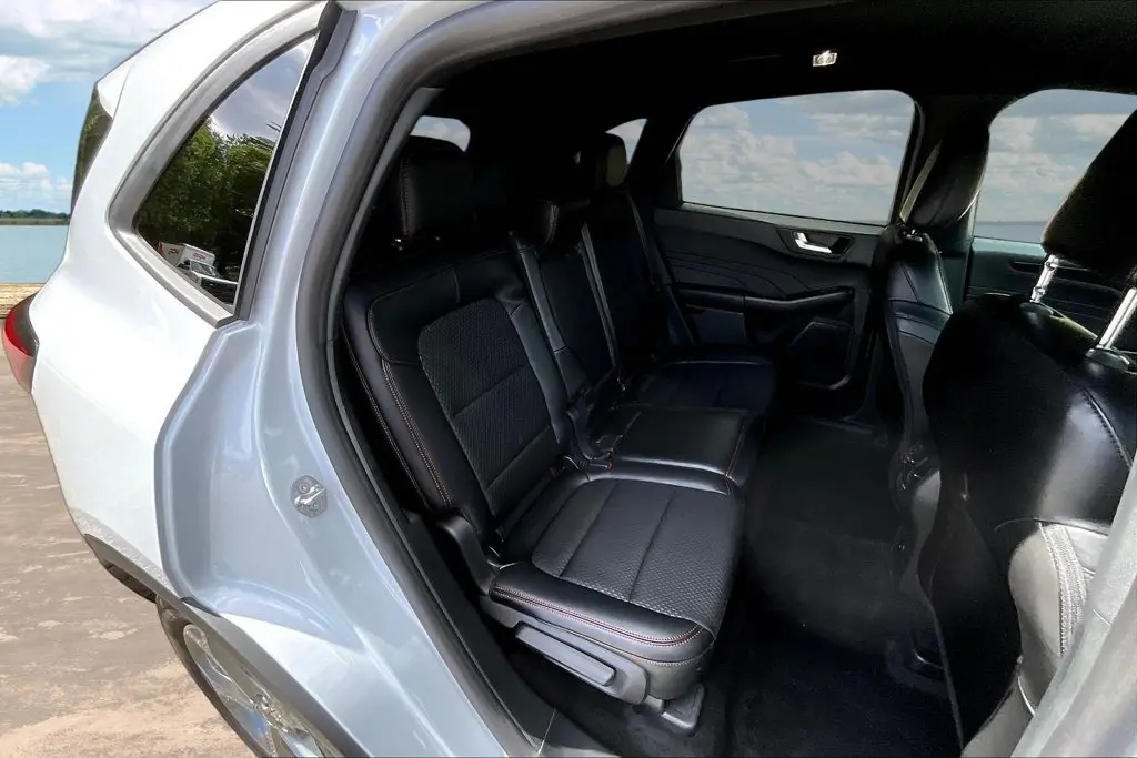 2025 Ford Escape - $23,900