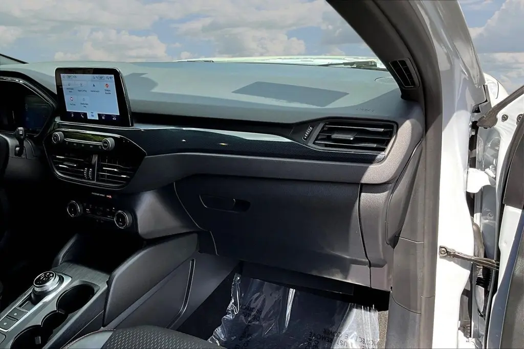 2025 Ford Escape - $23,900