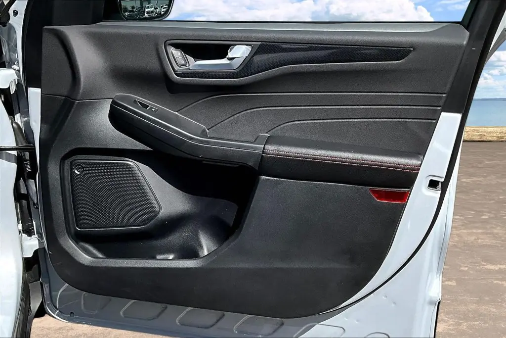 2025 Ford Escape - $23,900