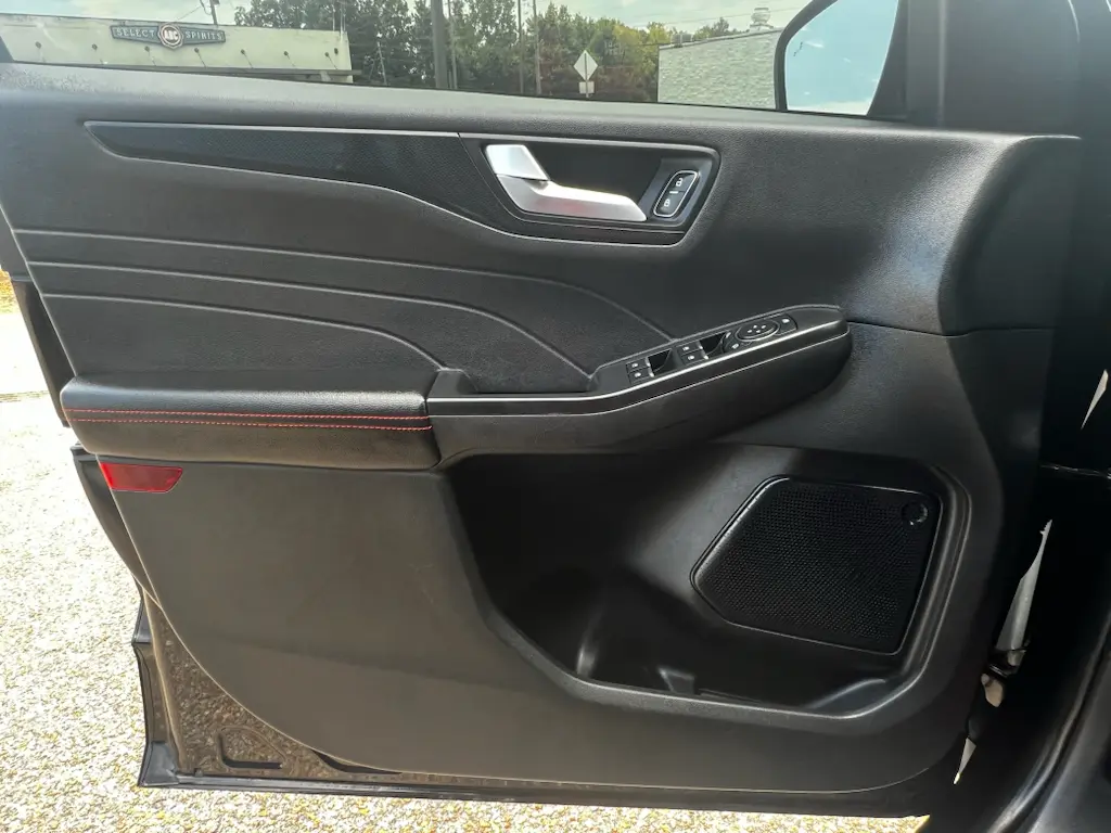2025 Ford Escape - $27,385