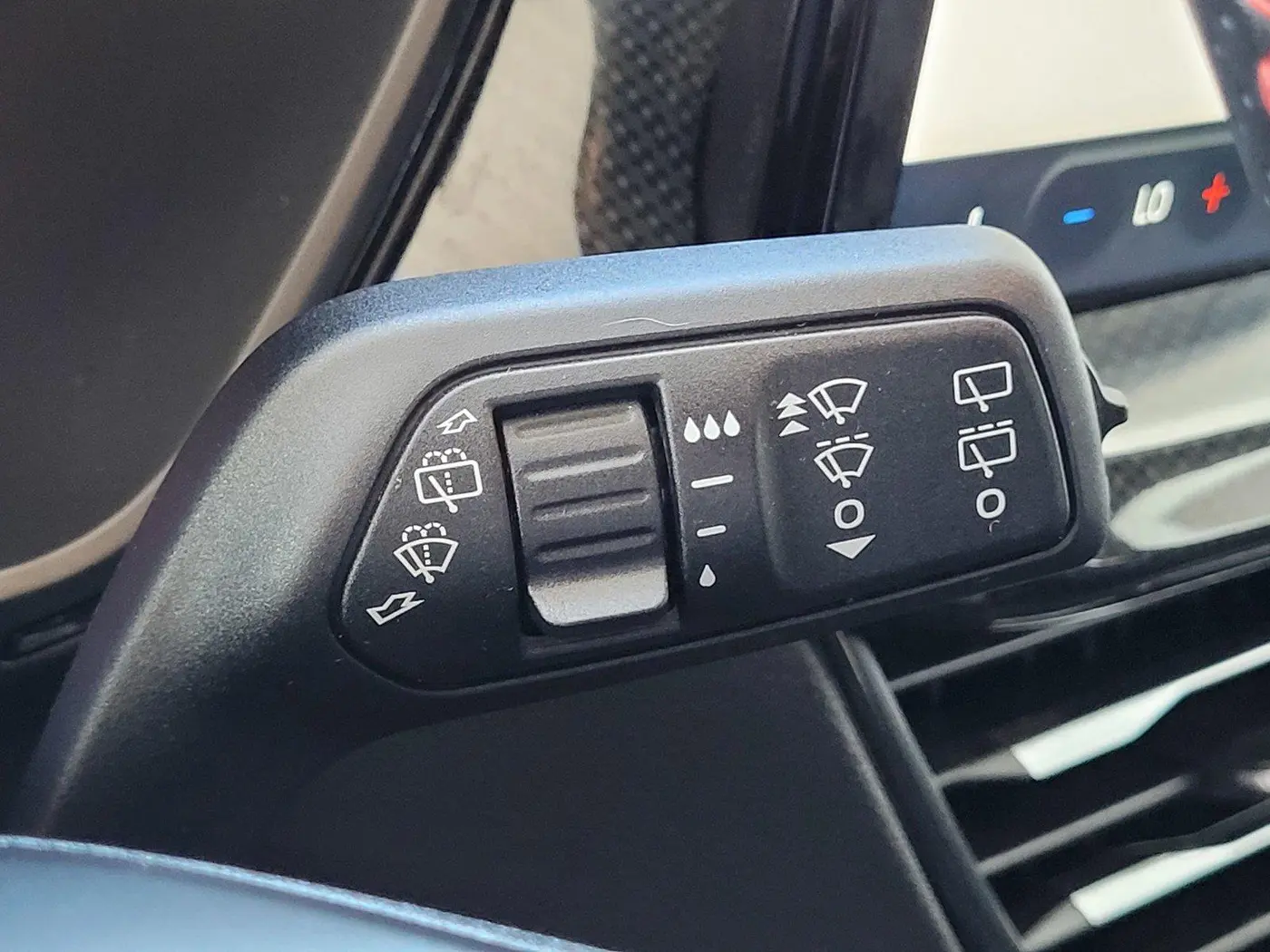 2024 Ford Escape - $19,988