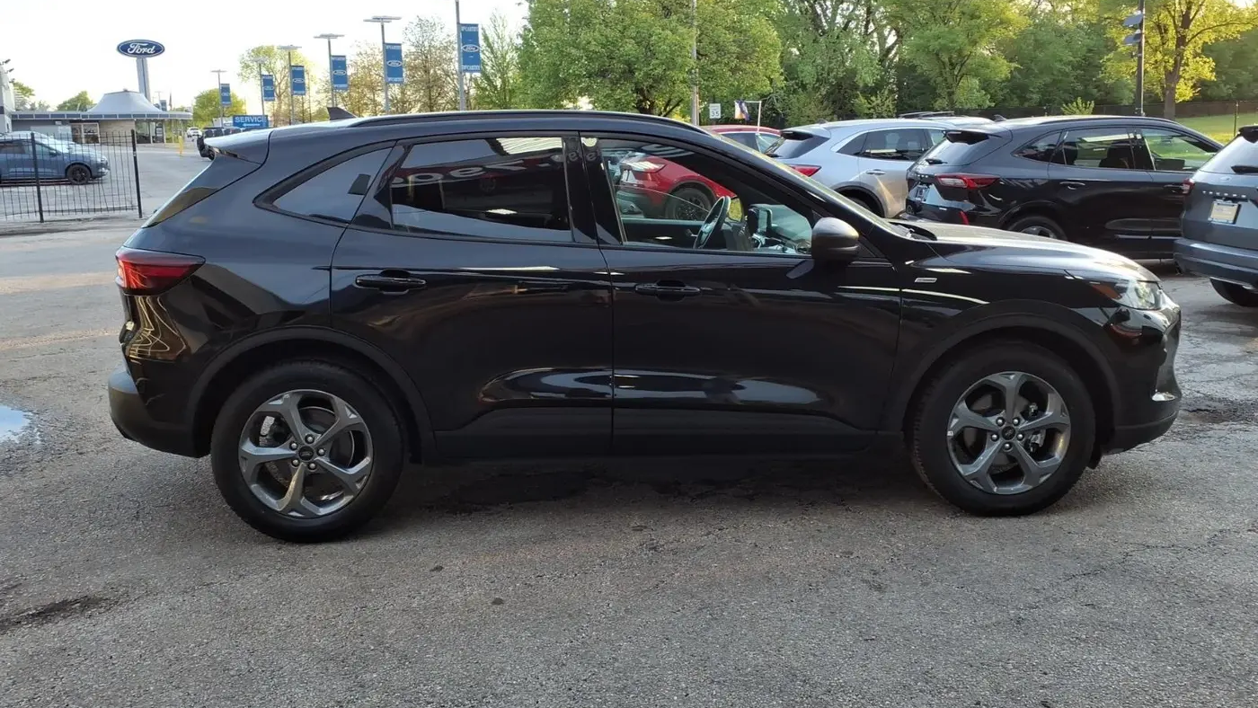 2025 Ford Escape ST-Line
