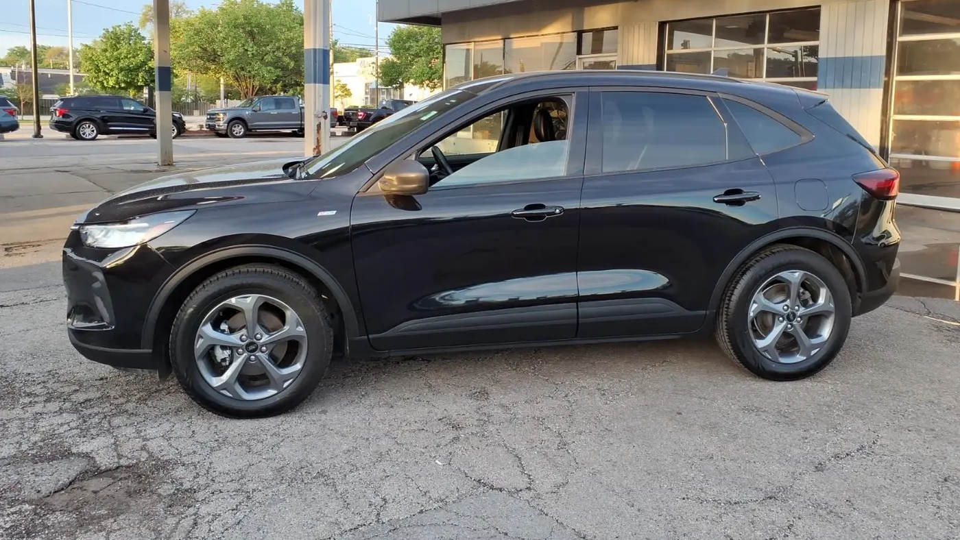 2025 Ford Escape ST-Line
