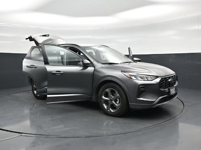 2023 Ford Escape - $22,585