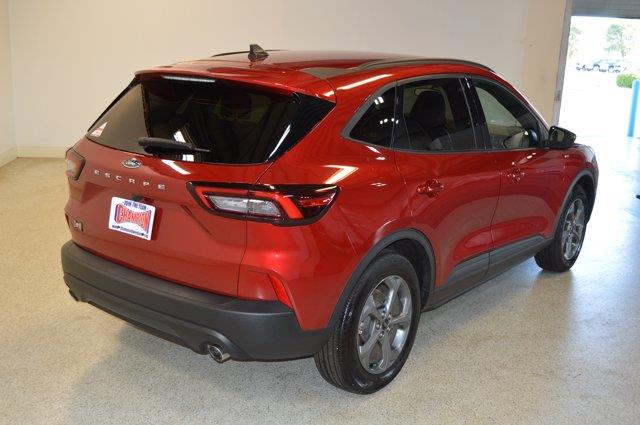 2026 Ford Escape - $25,142