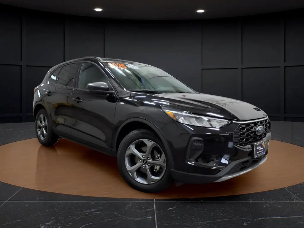 2026 Ford Escape - $29,495