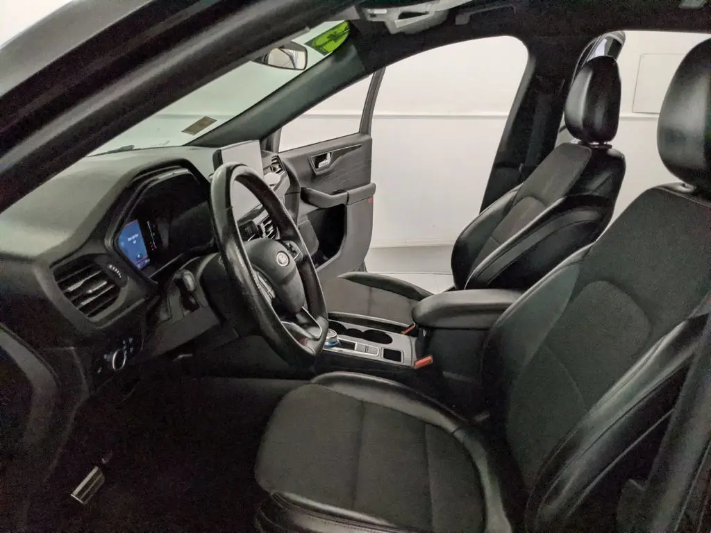 2023 Ford Escape - $23,432