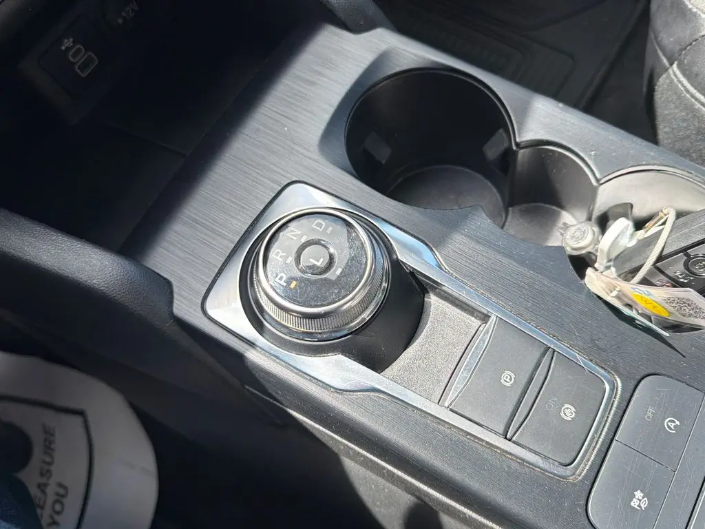 2024 Ford Escape - $19,000