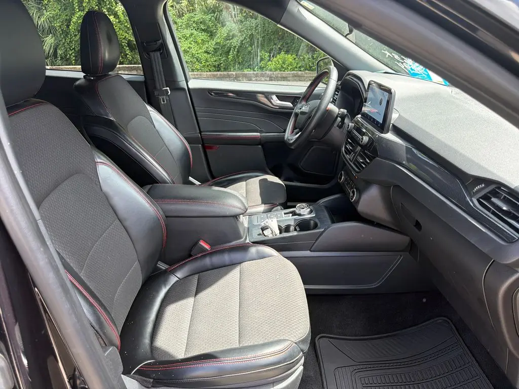 2024 Ford Escape - $19,000