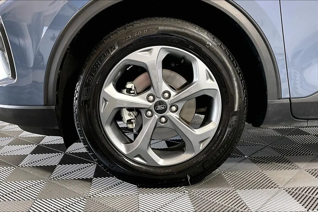 2025 Ford Escape - $26,741