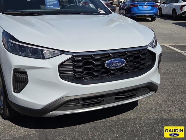 2025 Ford Escape - $23,850