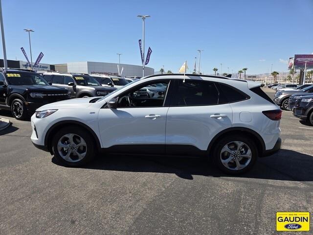 2025 Ford Escape - $23,850