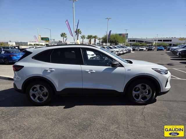2025 Ford Escape - $23,850