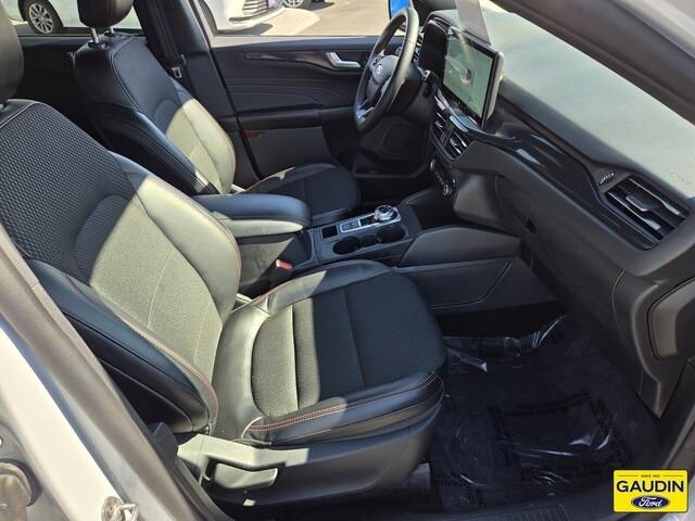 2025 Ford Escape - $23,850