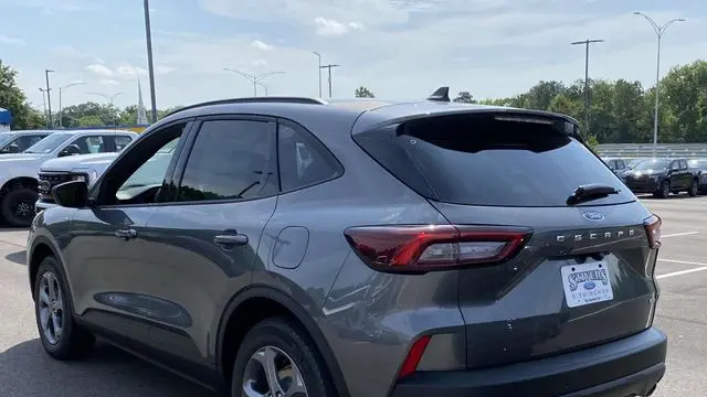 2025 Ford Escape Hybrid ST-Line