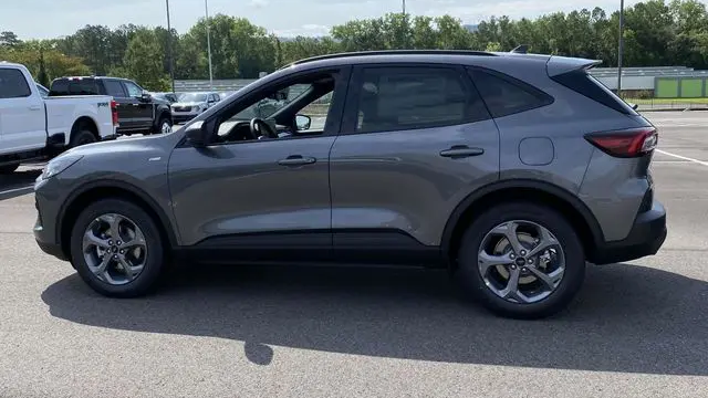 2025 Ford Escape Hybrid ST-Line