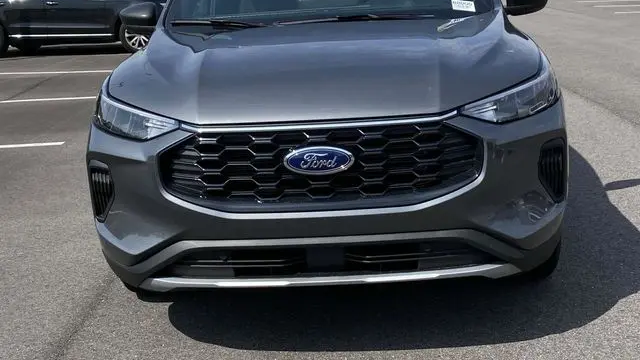 2025 Ford Escape Hybrid ST-Line
