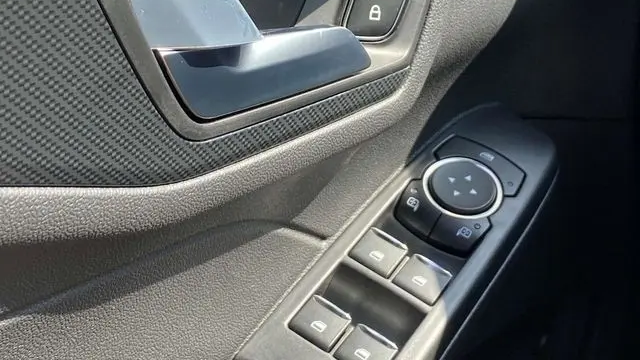 2025 Ford Escape Hybrid ST-Line