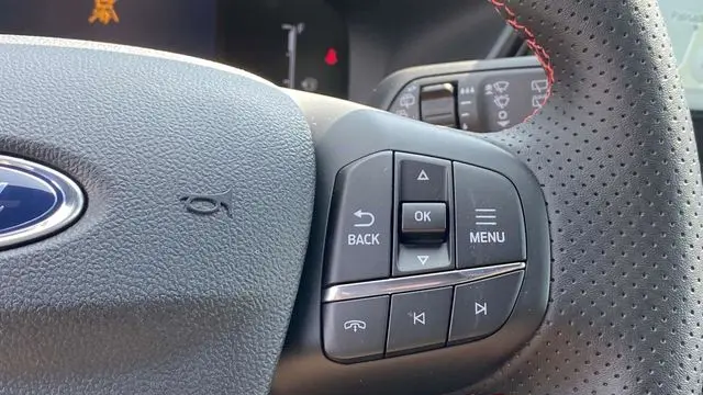 2025 Ford Escape Hybrid ST-Line