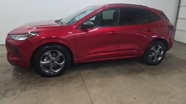 2023 Ford Escape Hybrid ST-Line