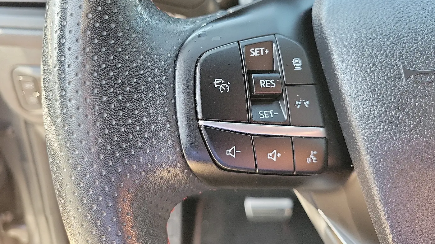 2023 Ford Escape Hybrid ST-Line