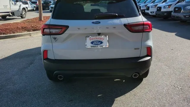 2025 Ford Escape Hybrid ST-Line