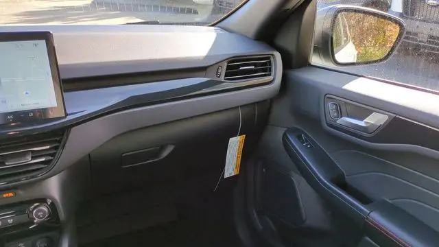 2025 Ford Escape Hybrid ST-Line