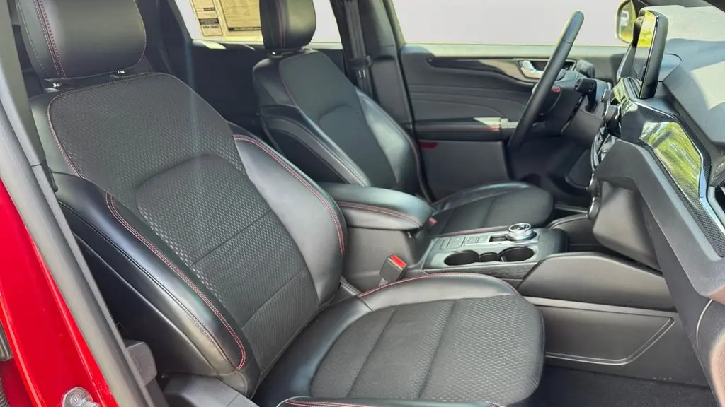 2024 Ford Escape Hybrid ST-Line