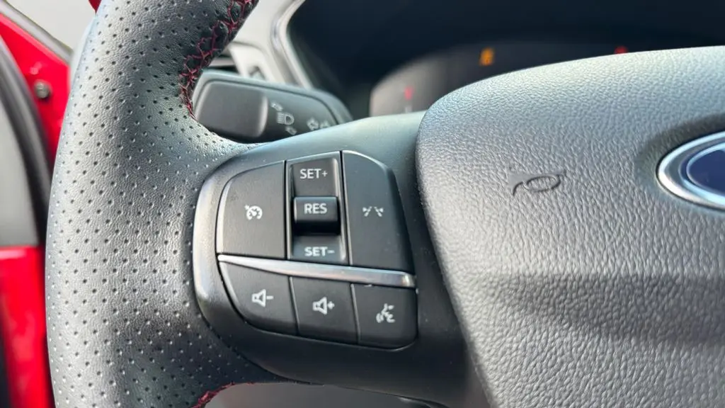 2024 Ford Escape Hybrid ST-Line
