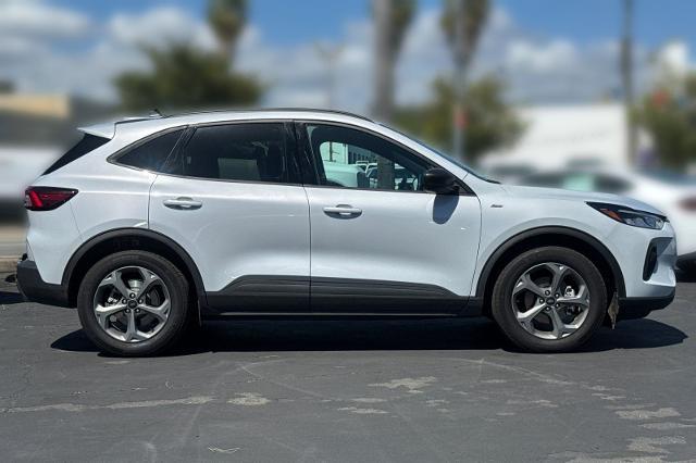 2025 Ford Escape - $33,074