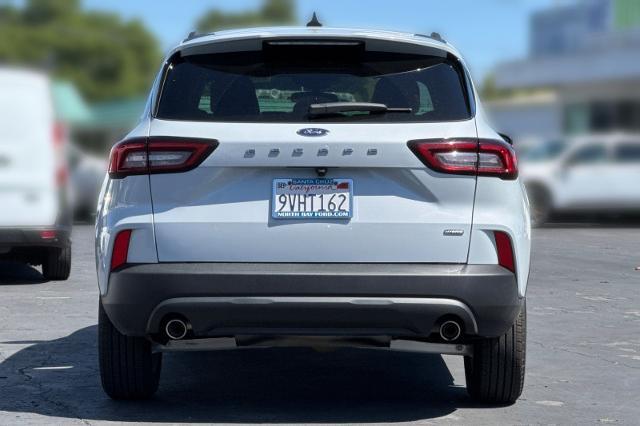 2025 Ford Escape - $33,074