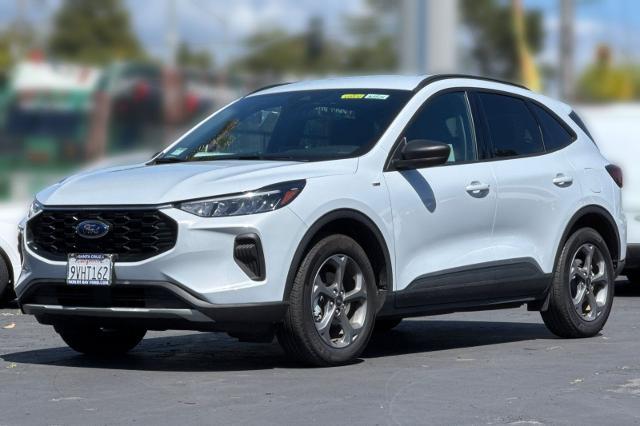 2025 Ford Escape - $33,074