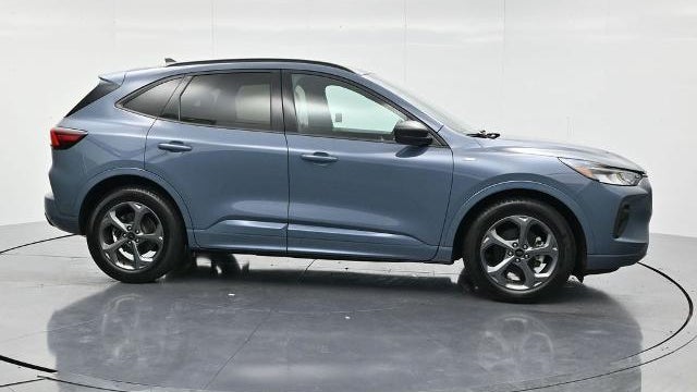 2023 Ford Escape Hybrid ST-Line