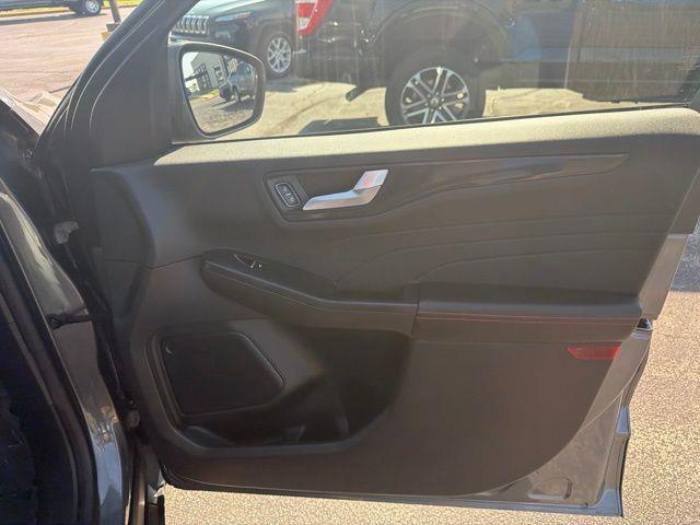 2024 Ford Escape - $24,900