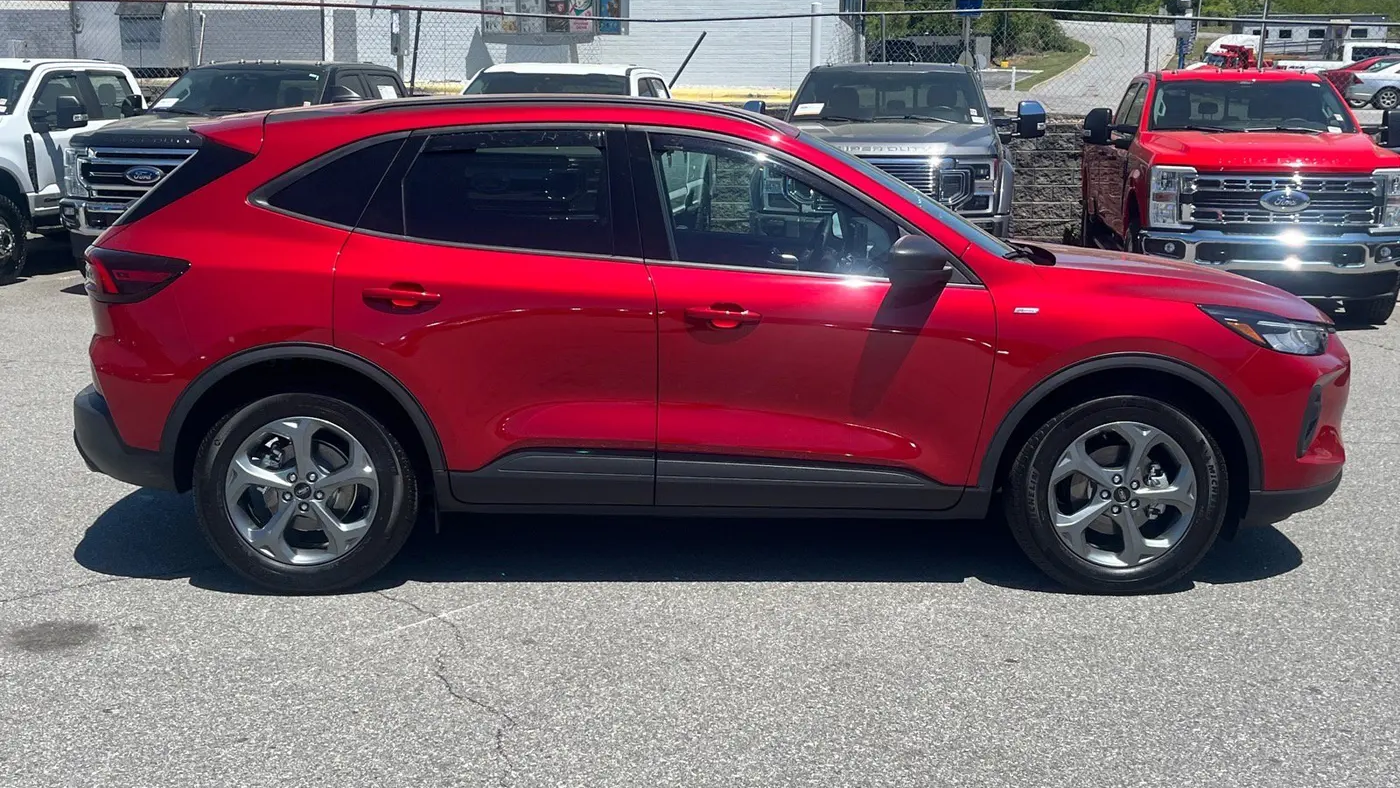 2025 Ford Escape Hybrid ST-Line
