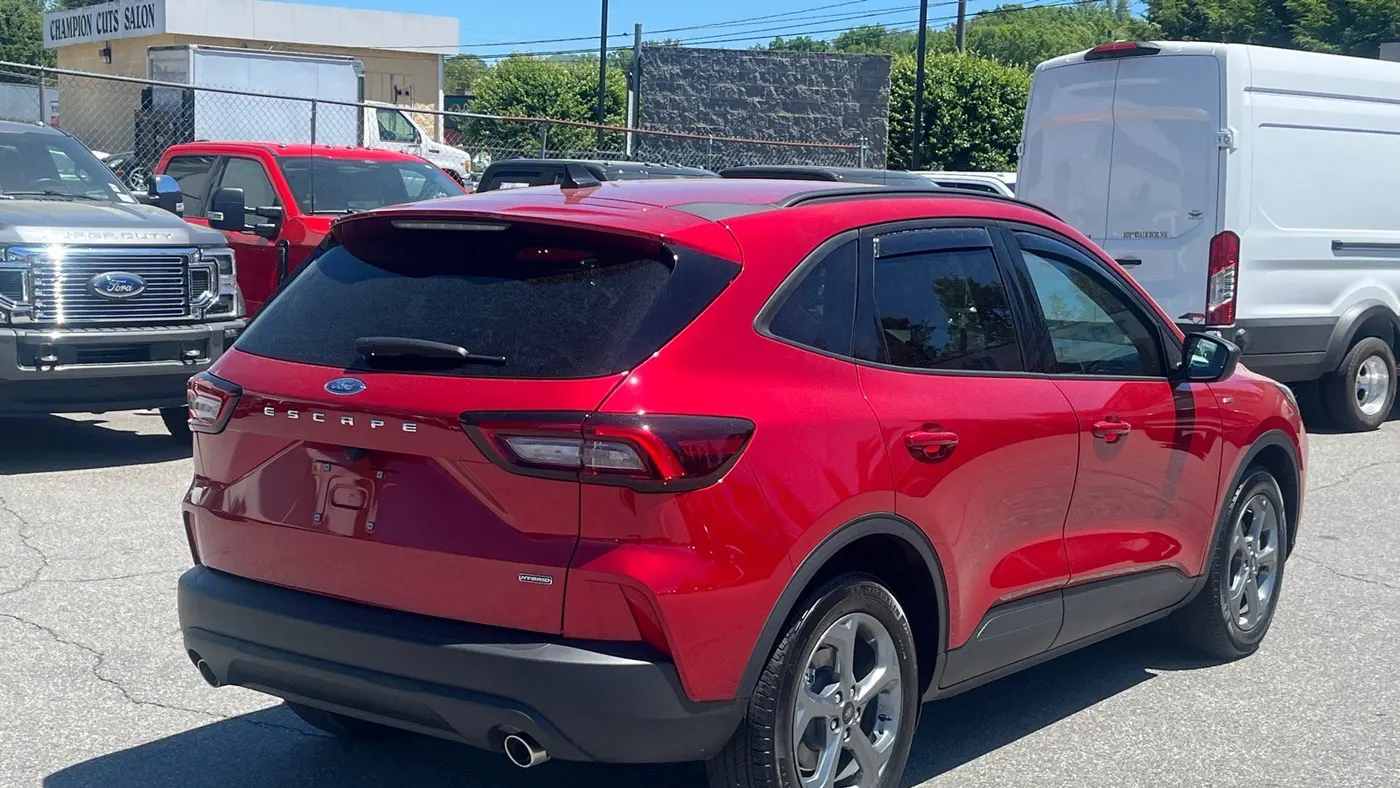2025 Ford Escape Hybrid ST-Line